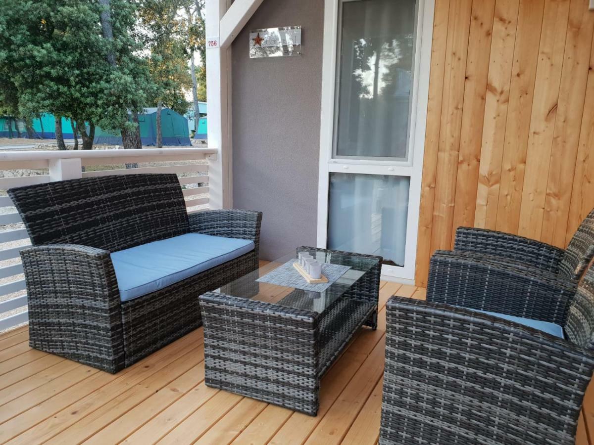 Mobile Home Seahorse Camp Soline Biograd Na Moru Esterno foto