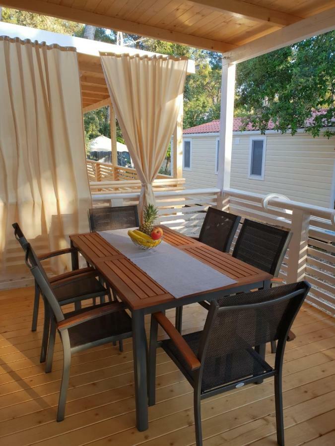 Mobile Home Seahorse Camp Soline Biograd Na Moru Esterno foto