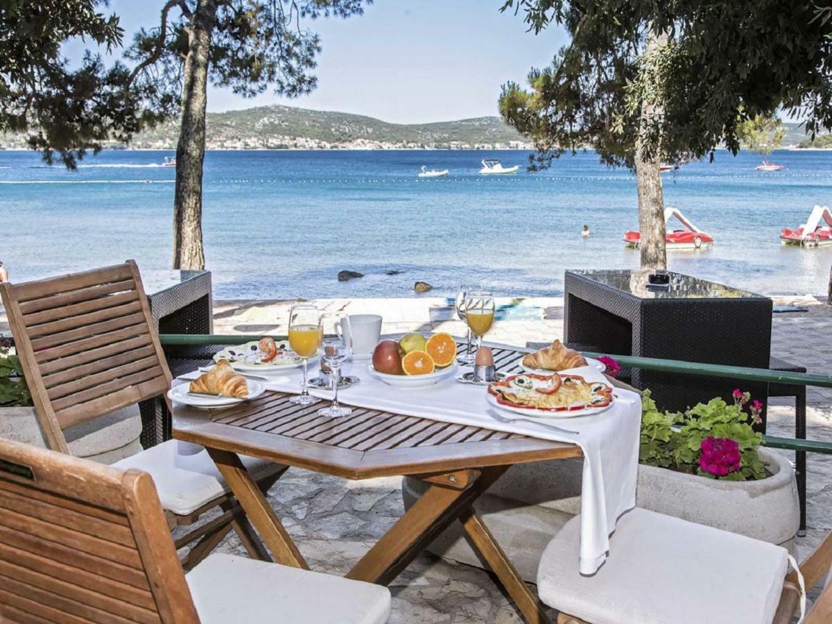 Mobile Home Seahorse Camp Soline Biograd Na Moru Esterno foto